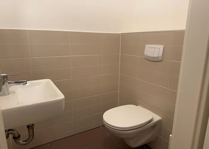 公寓 1br, Train Station, Central, Modern *