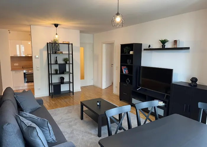 1br, Train Station, Central, Modern 公寓 *